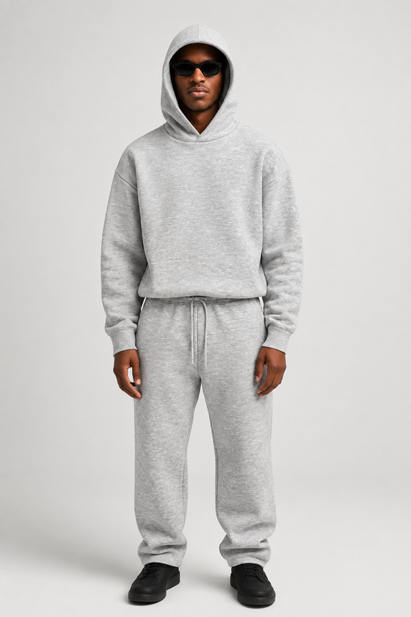 Outfit Herren mit Hoodie und Jogginghose
