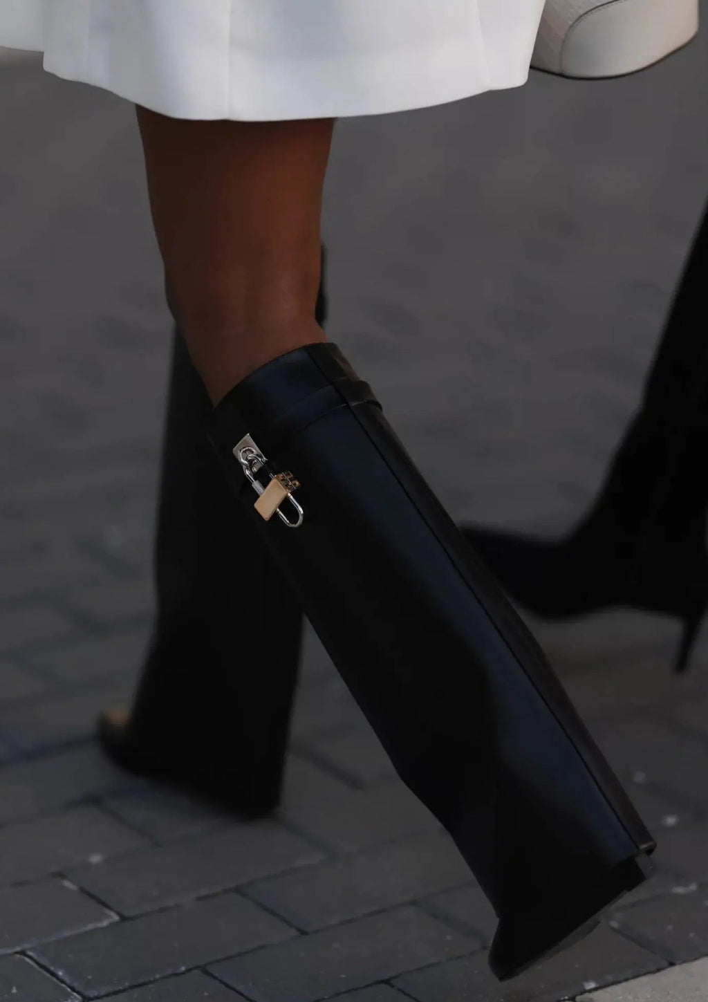 Isabella – Skulpturaler Regenstiefel Damen