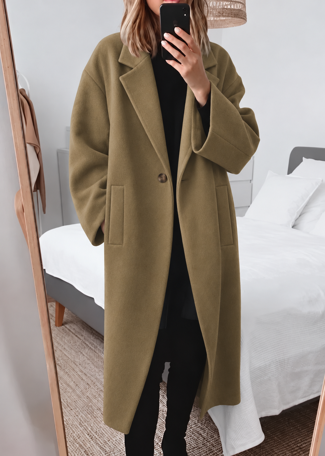 Modischer Damenmantel im Oversize-Stil mit markantem Revers