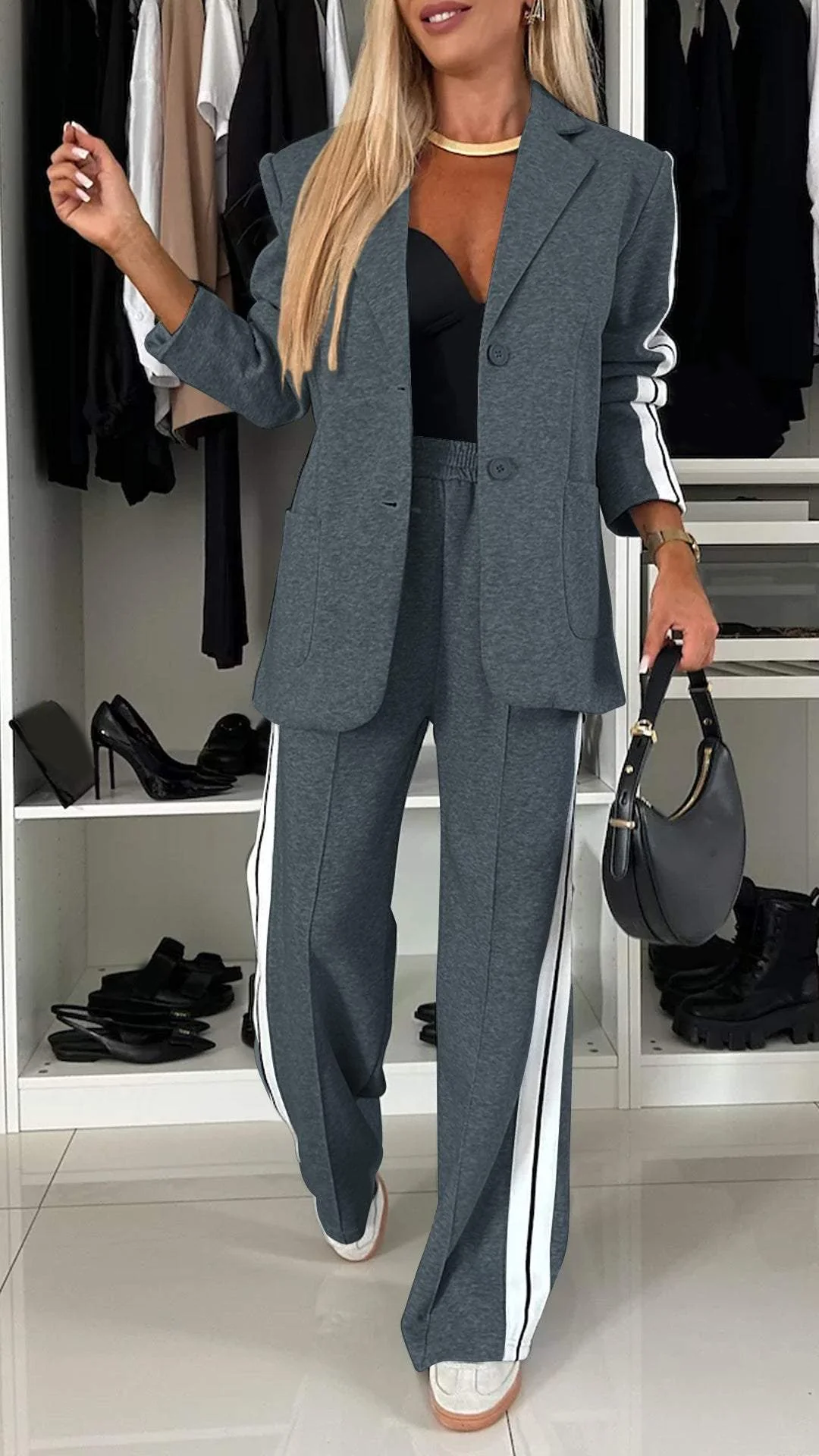Modisches Damen-Set aus Blazer und Hose mit breiten Streifen - J&B - 5 - Annoboutique