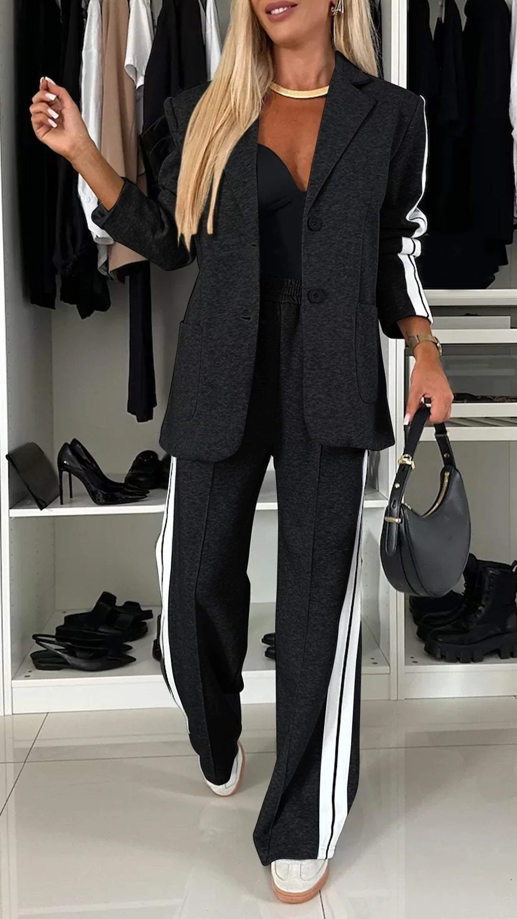 Modisches Damen-Set aus Blazer und Hose mit breiten Streifen - J&B - 6 - Annoboutique