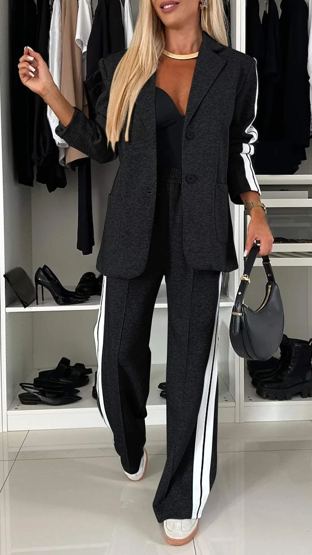 Modisches Damen-Set aus Blazer und Hose mit breiten Streifen - J&B - 6 - Annoboutique