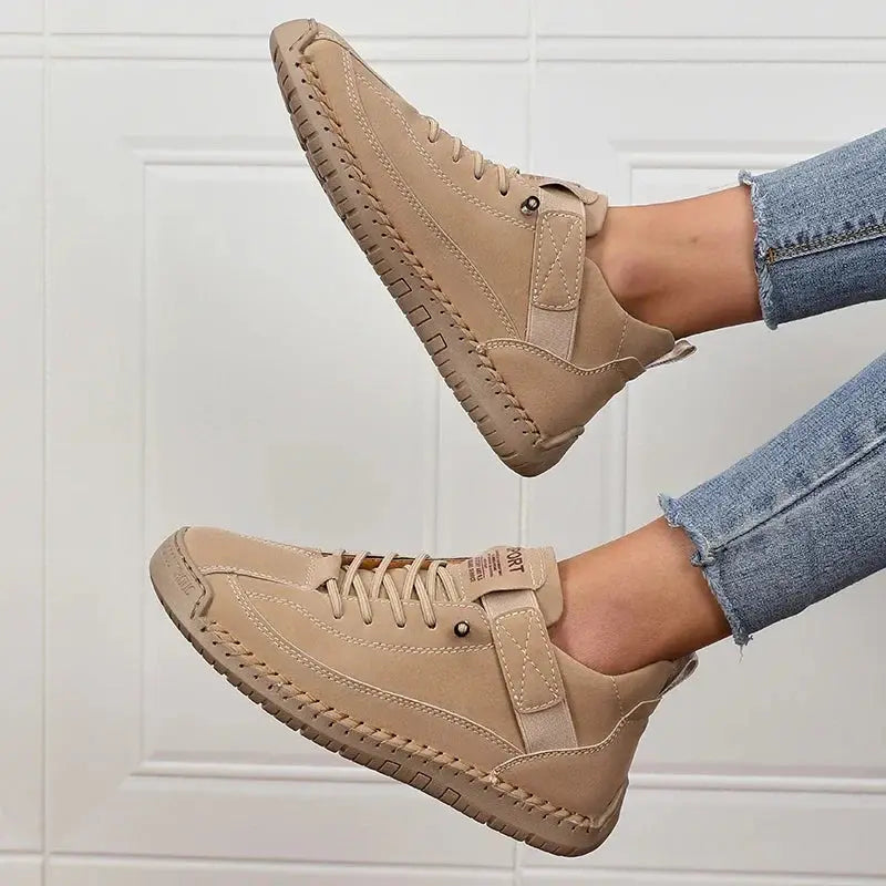 Sophie – Gefütterte Schnürschuhe mit robuster Sohle