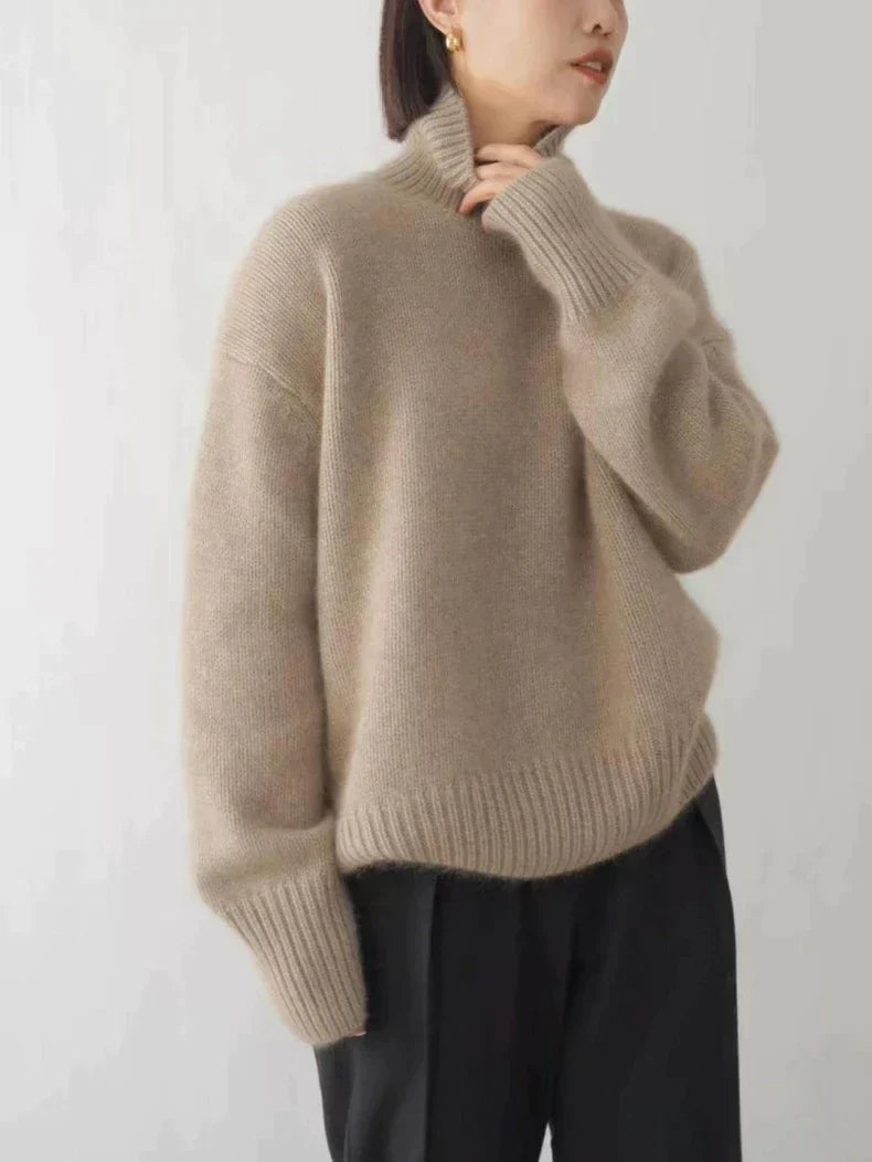 Clara – Damen Strickpullover Rollkragen locker geschnitten