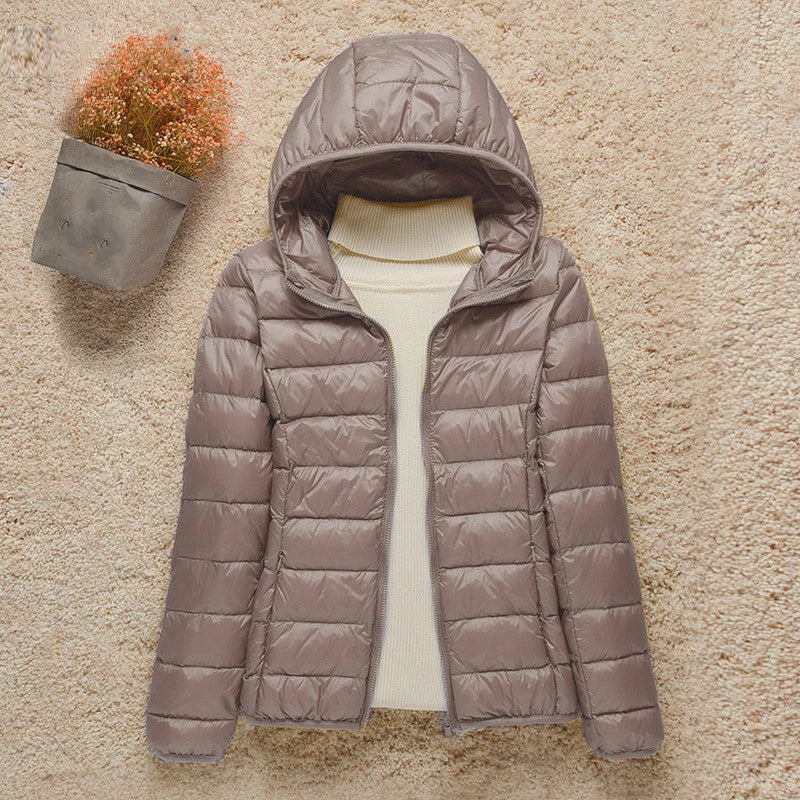 Lara – Leichte Damen Steppjacke mit Kapuze