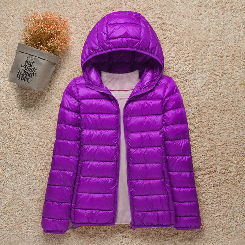 Lara – Leichte Damen Steppjacke mit Kapuze