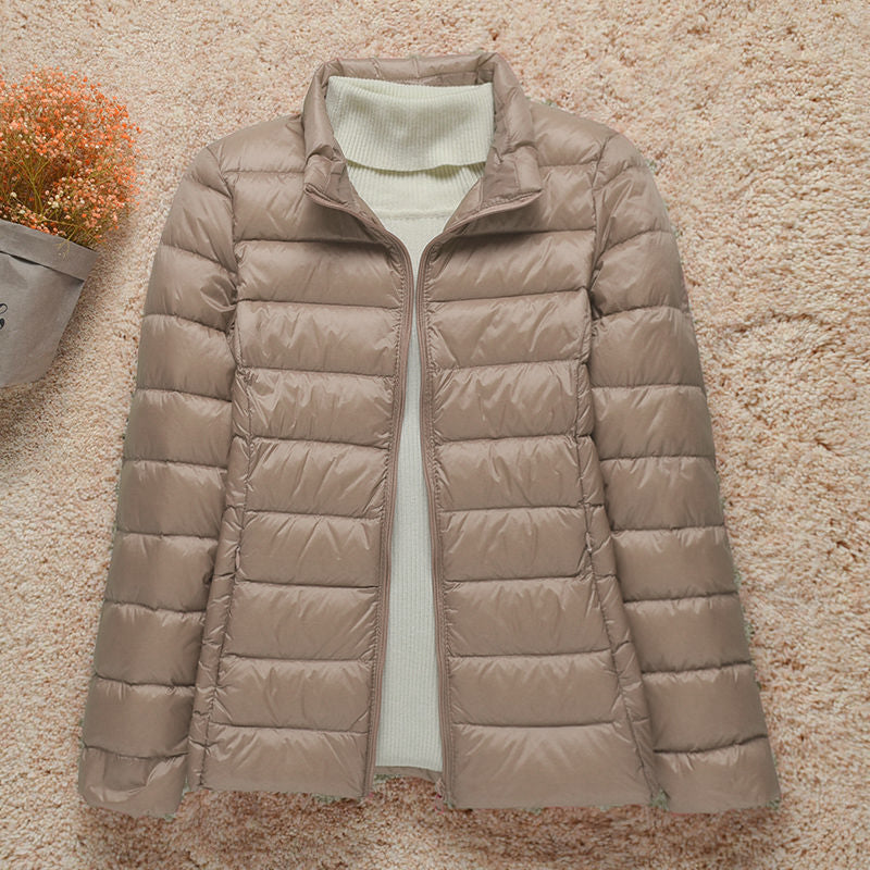 Lara – Leichte Damen Steppjacke mit Kapuze