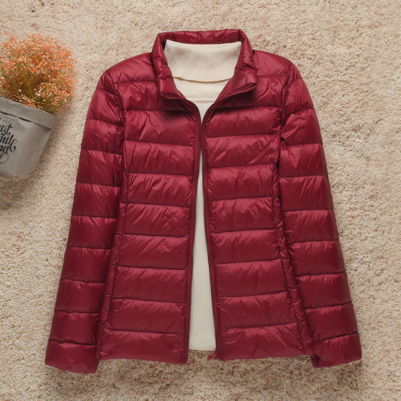 Lara – Leichte Damen Steppjacke mit Kapuze