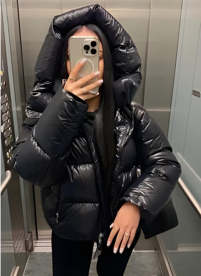 Lucia – Damen Steppjacke Mit Kapuze Und Modernem Schnitt