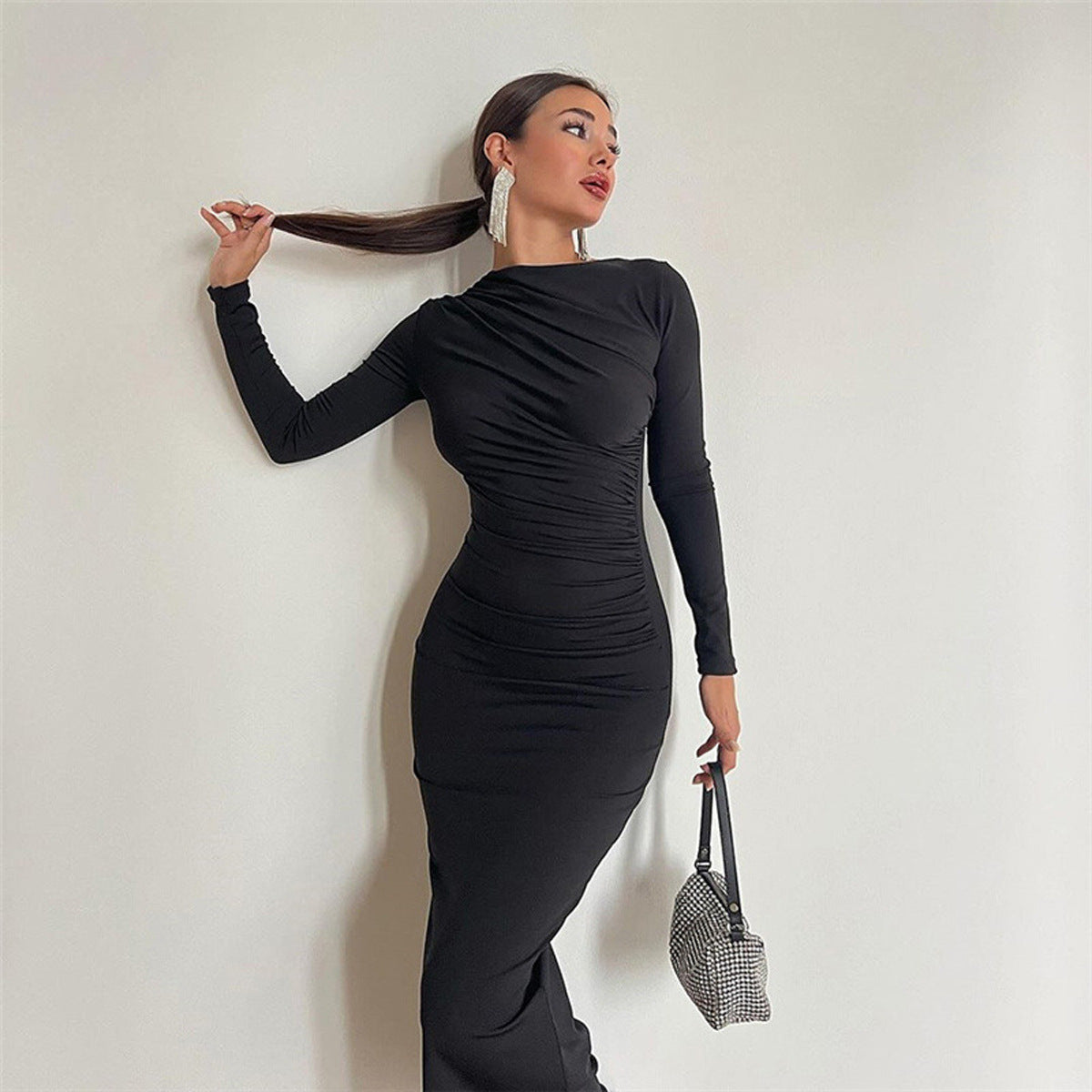 Aurelia – Damen Langarmkleid mit Bodycon-Schnitt