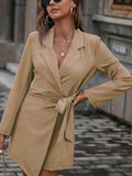 Amelia - Damenkleid mit Reverskragen und Taillengürtel