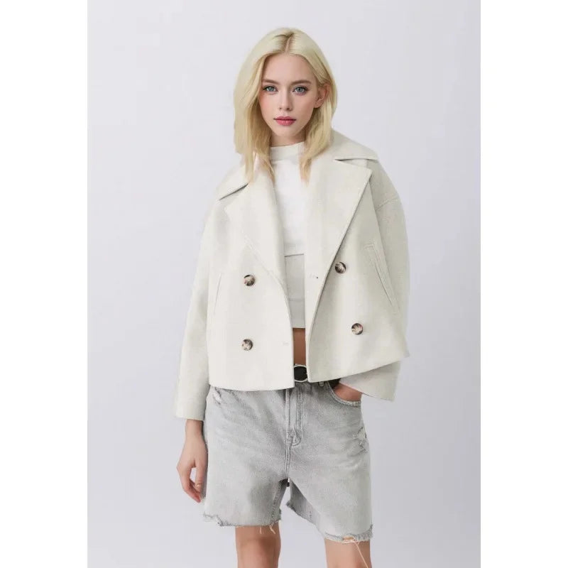 Chloe – Kurze Zweireiher-Wolljacke für Damen