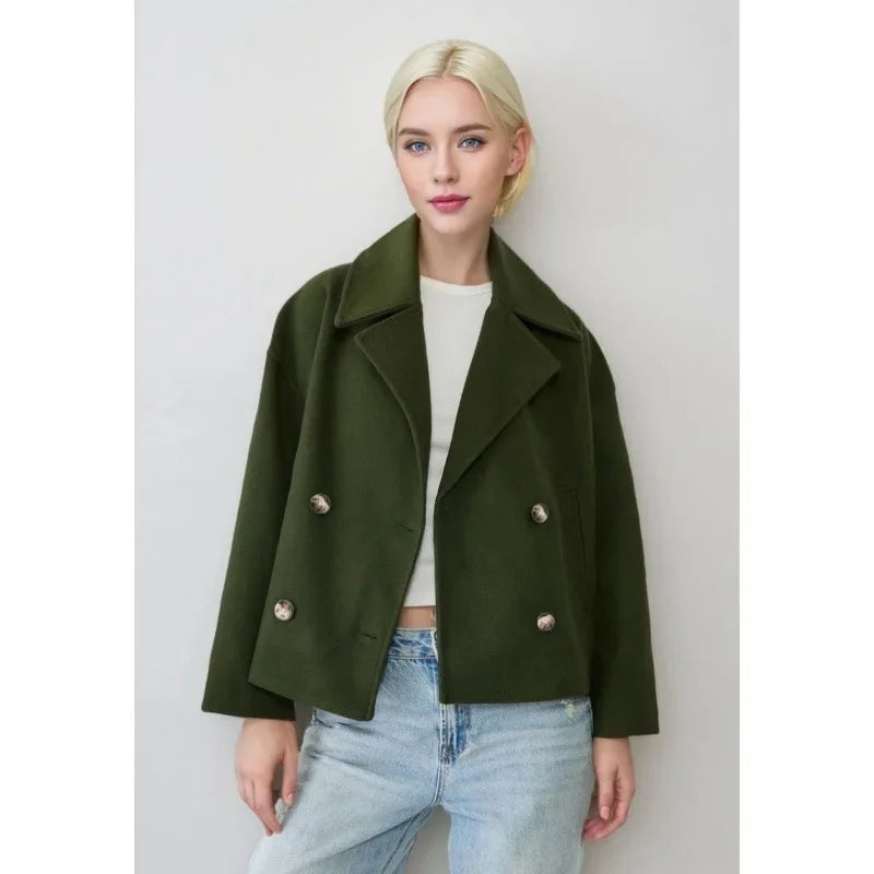 Chloe – Kurze Zweireiher-Wolljacke für Damen