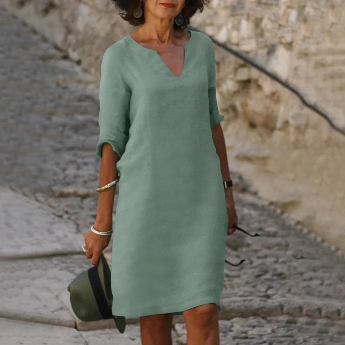 Clara – Damen Kleid mit V-Ausschnitt