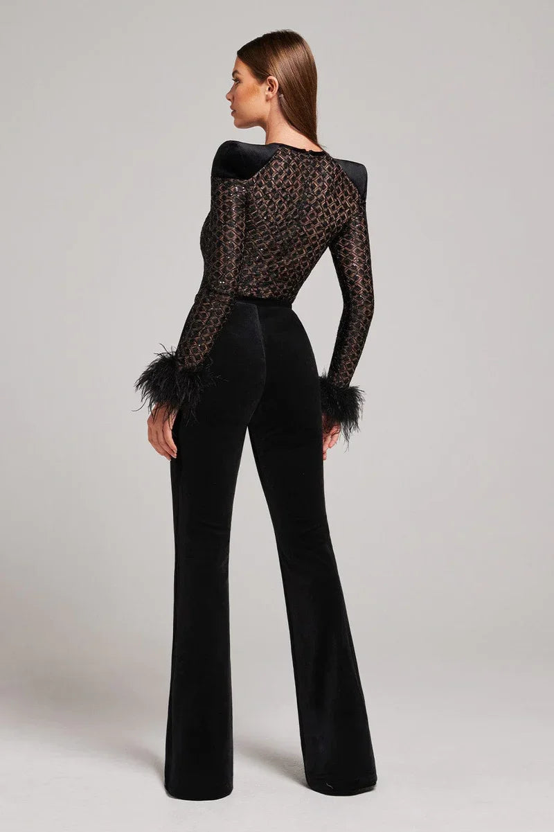 Clara – Eleganter Mesh-Jumpsuit Damen mit Federdetails