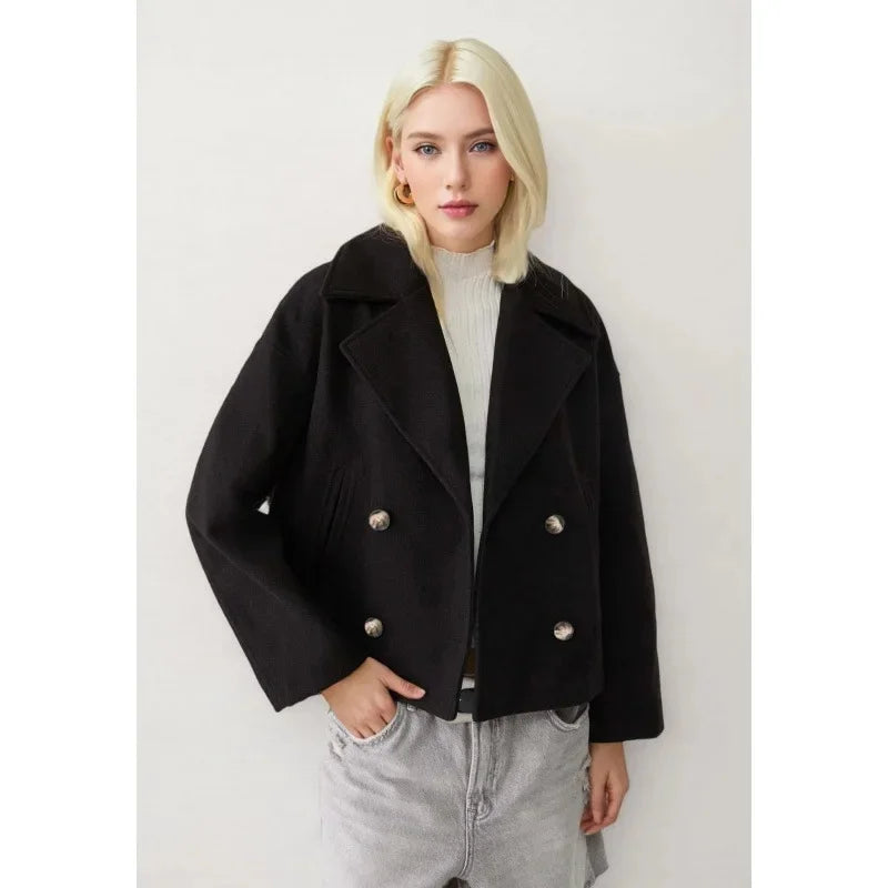 Chloe – Kurze Zweireiher-Wolljacke für Damen