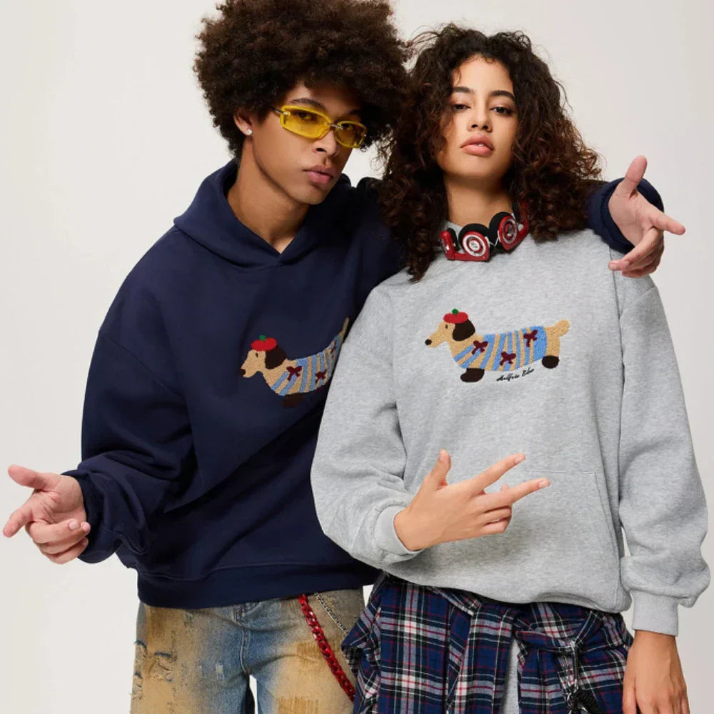 Pablo – Verspielter Hoodie Unisex mit gesticktem Hunde-Motiv