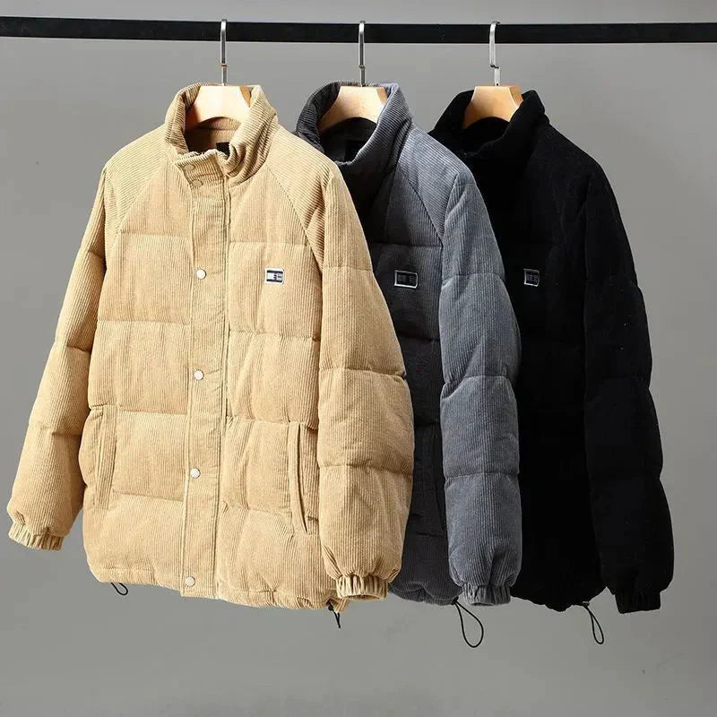 Dominik – Gestepptes Cord-Pufferjacke-Modell für Herren