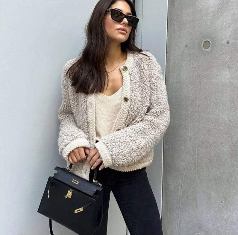 Marta – Kuschelige Damen-Teddy-Strickjacke im modernen Casual-Look