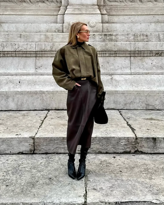 Inés – Oversized Velours Damenjacke