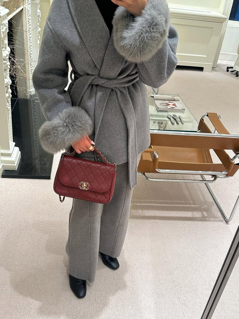 Valeria – Eleganter Wickelmantel Damen mit Fellärmeln
