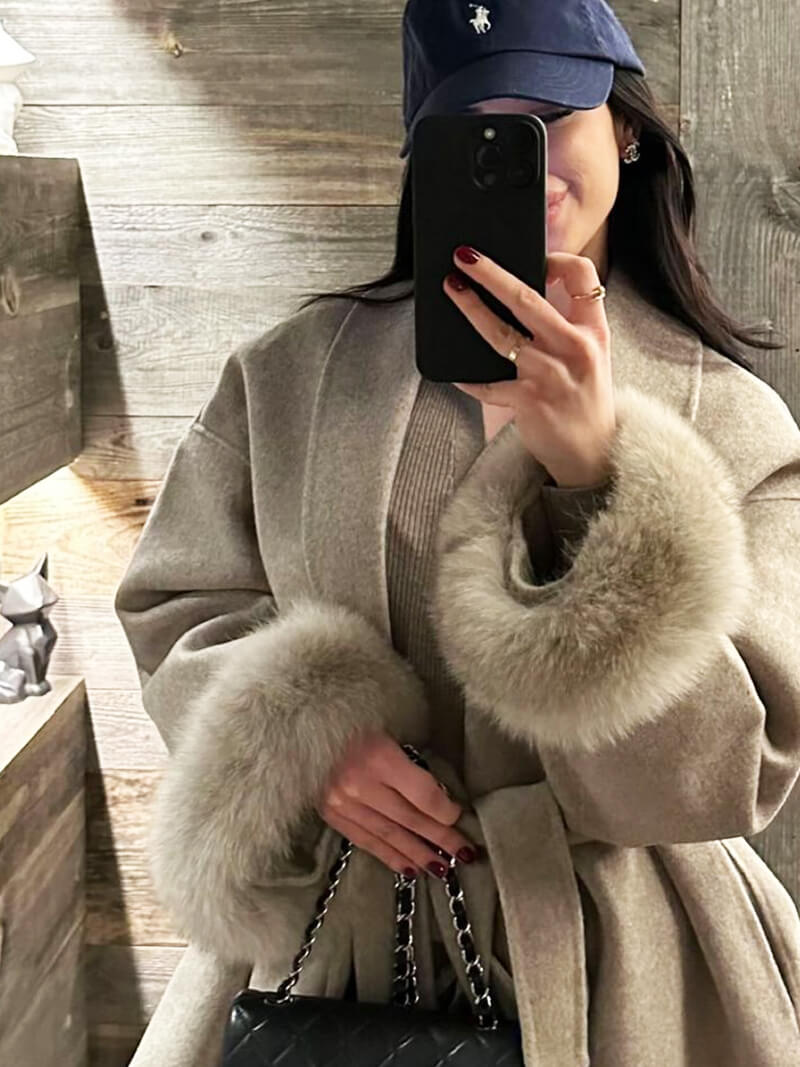 Valeria – Eleganter Wickelmantel Damen mit Fellärmeln