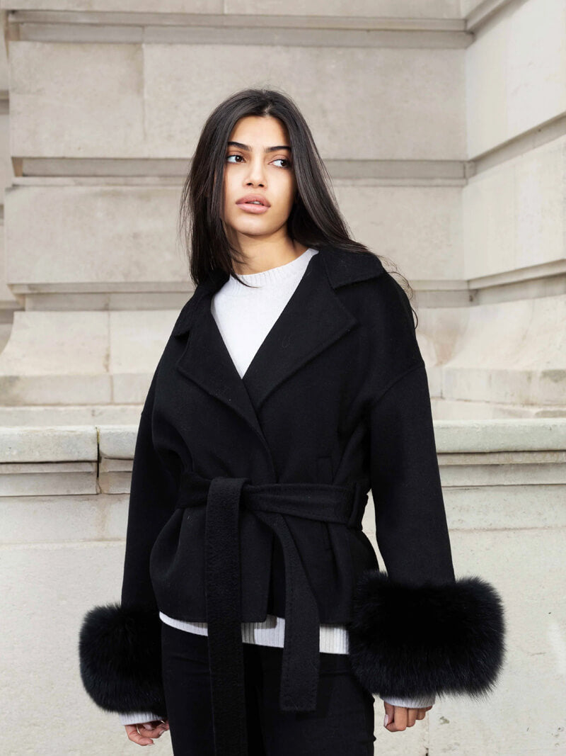 Valeria – Eleganter Wickelmantel Damen mit Fellärmeln
