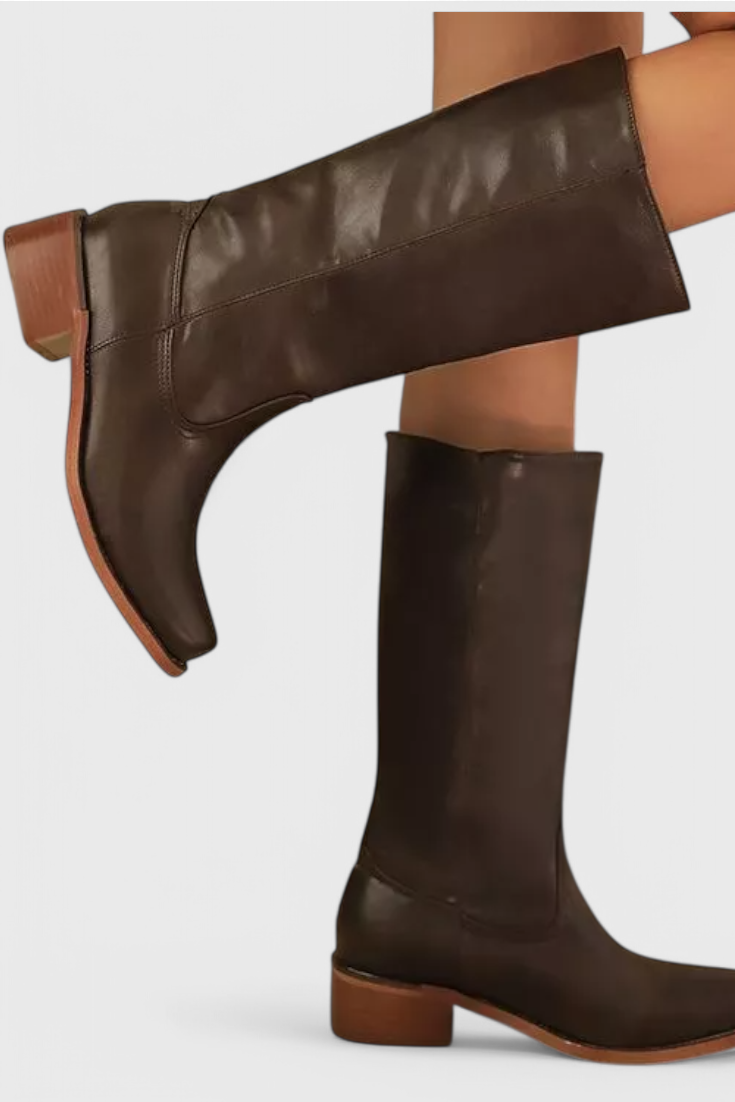 Mila – Klassische Damen Stiefel mit Blockabsatz