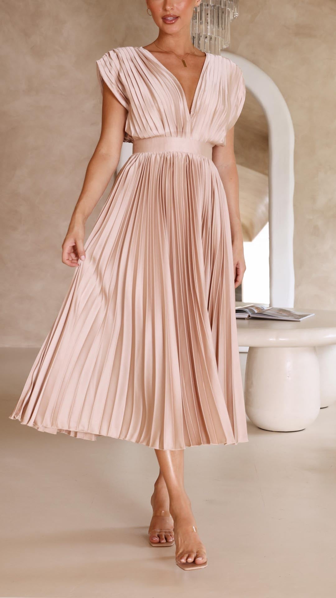 Leonie – Plissiertes Maxikleid mit V-Ausschnitt
