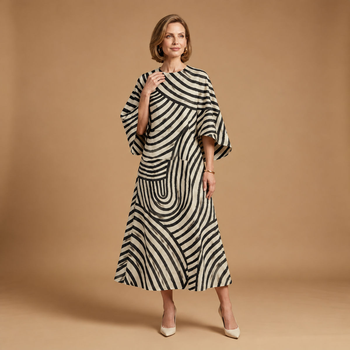 Elegantes Midi-Kleid für Damen mit stilvollem Streifen-Design und schmeichelnden Ärmeln