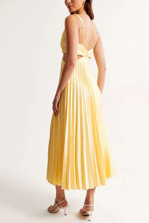 Amelia – Damen Plisseekleid mit Cut-Outs und V-Ausschnitt