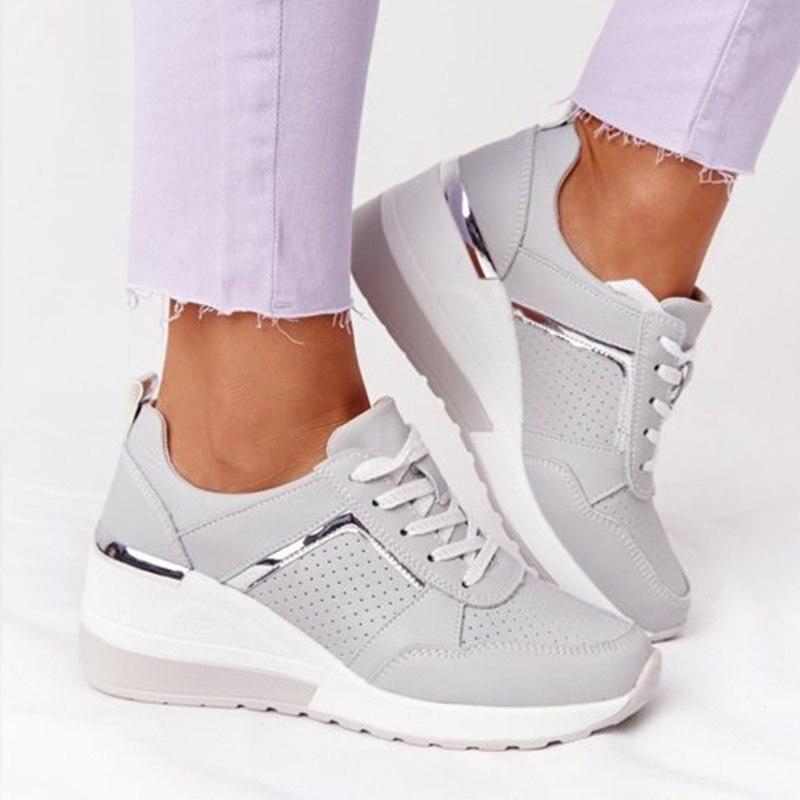 Mia – Damen Plateau Sneaker mit Schnürung und Perforationsdesign