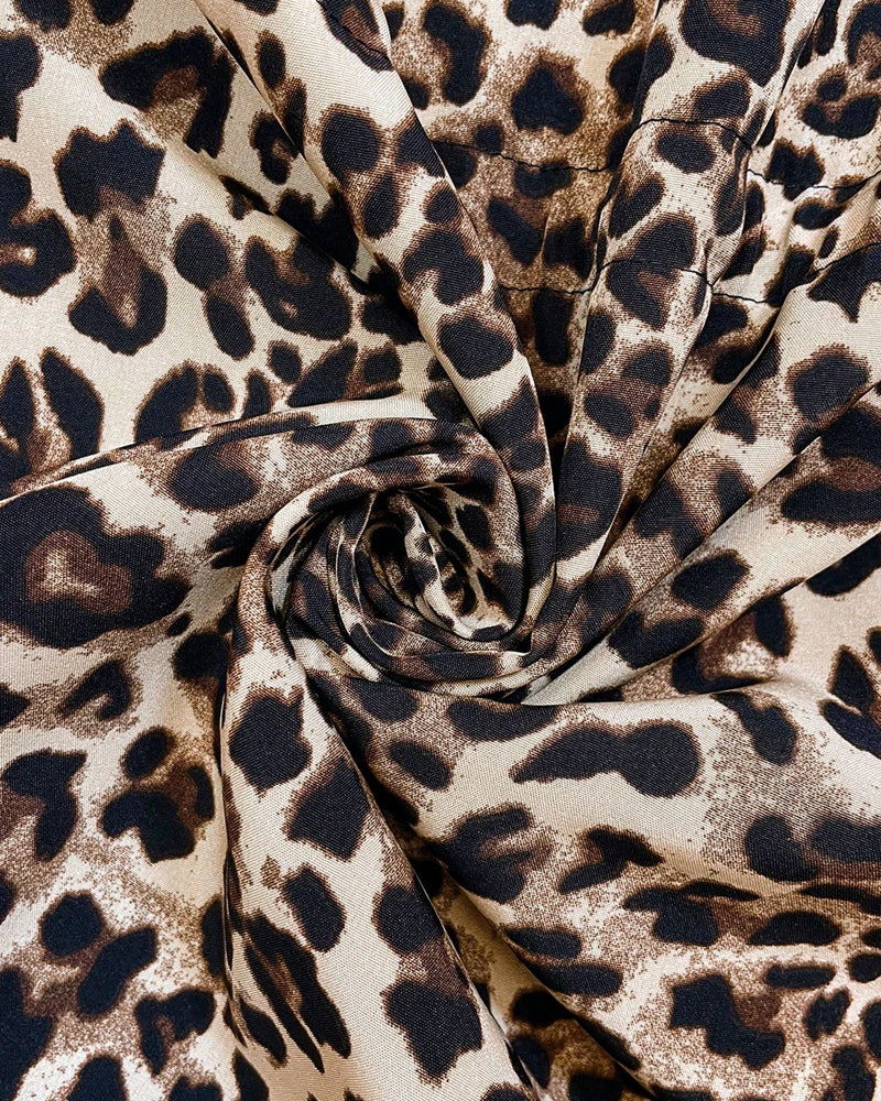 Jimena – Leichter Damenmantel mit stylischem Leopardenfutter