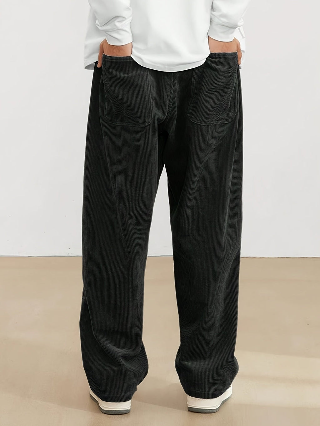 Jonah - Herren Cordhose mit weitem Schnitt