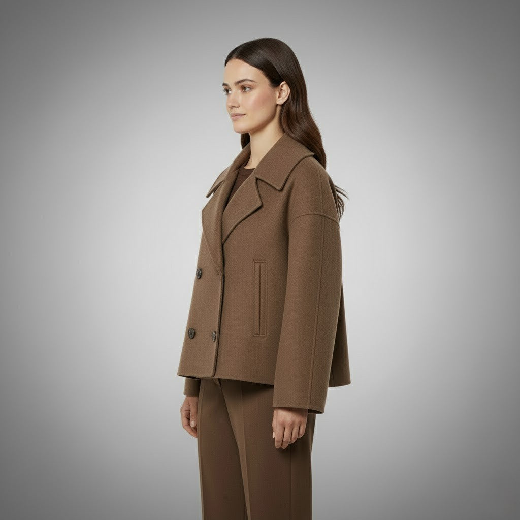 Clara – Kurzer Wollmantel mit Doppelknopfleiste für Damen
