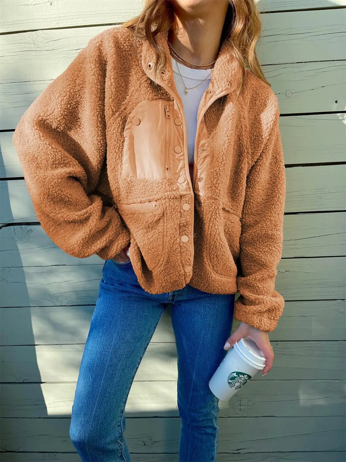 Elin - Damen Teddyjacke mit Knopfleiste und Brusttaschen
