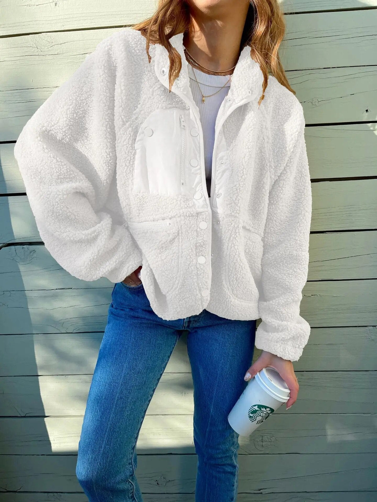 Elin - Damen Teddyjacke mit Knopfleiste und Brusttaschen