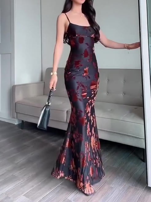 Isabelle – Figurnahes Floralmuster-Maxikleid Damen