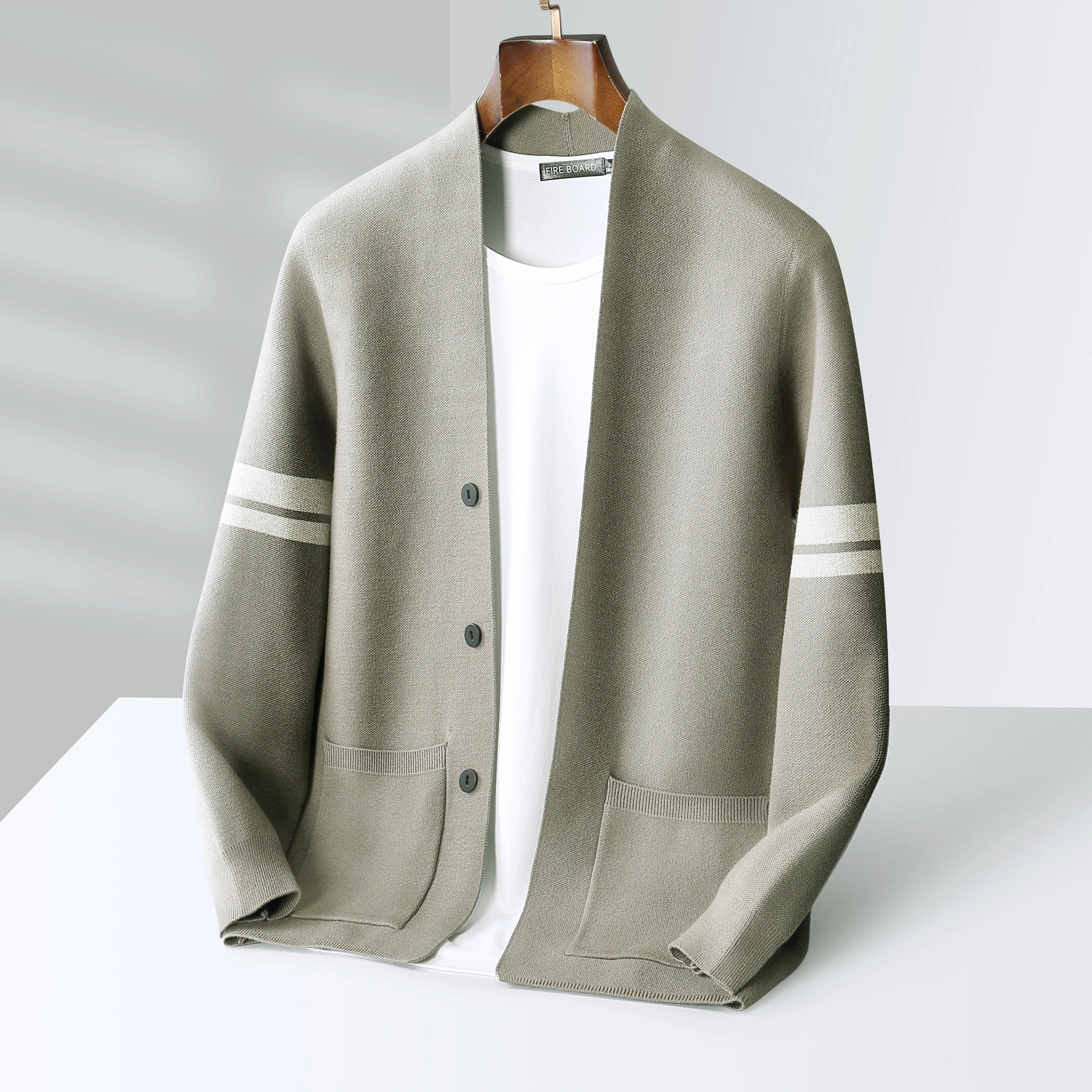 Milan – Strick-Cardigan mit Streifendetail für Herren
