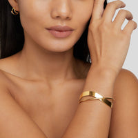 Alexis – Elegant Twisted Cuff Bracelet - Image 1