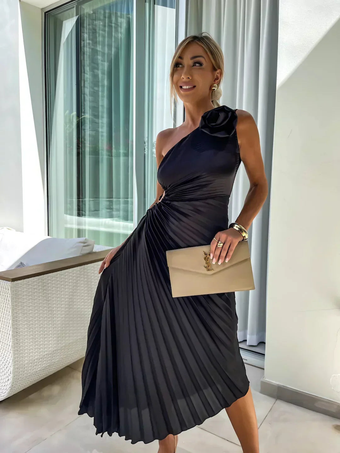 Liora – Damen Abendkleid One-Shoulder Plissee