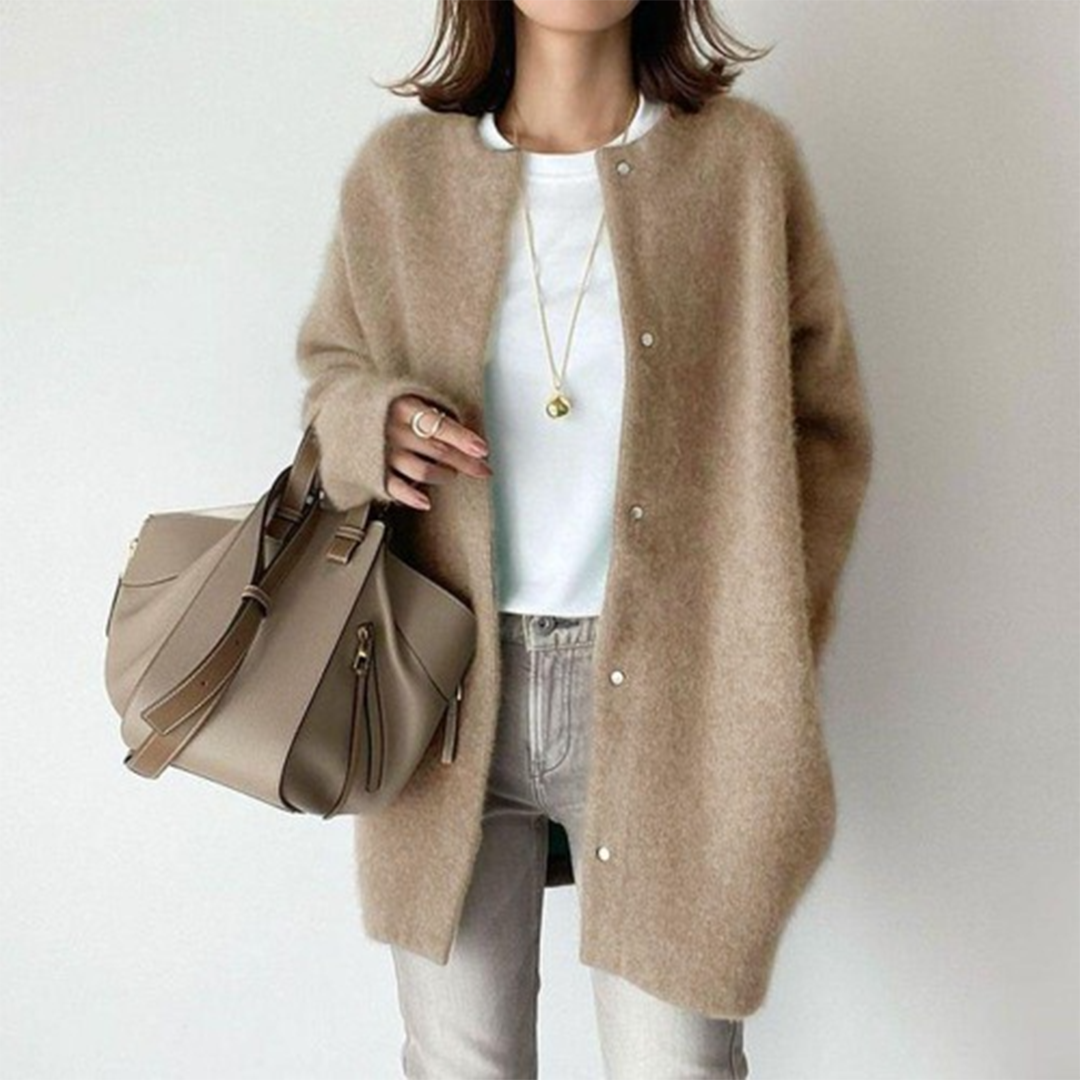 Gemütliche Damenjacke mit Knopfverschluss und lässiger Passform - J&B - 2 - Annoboutique