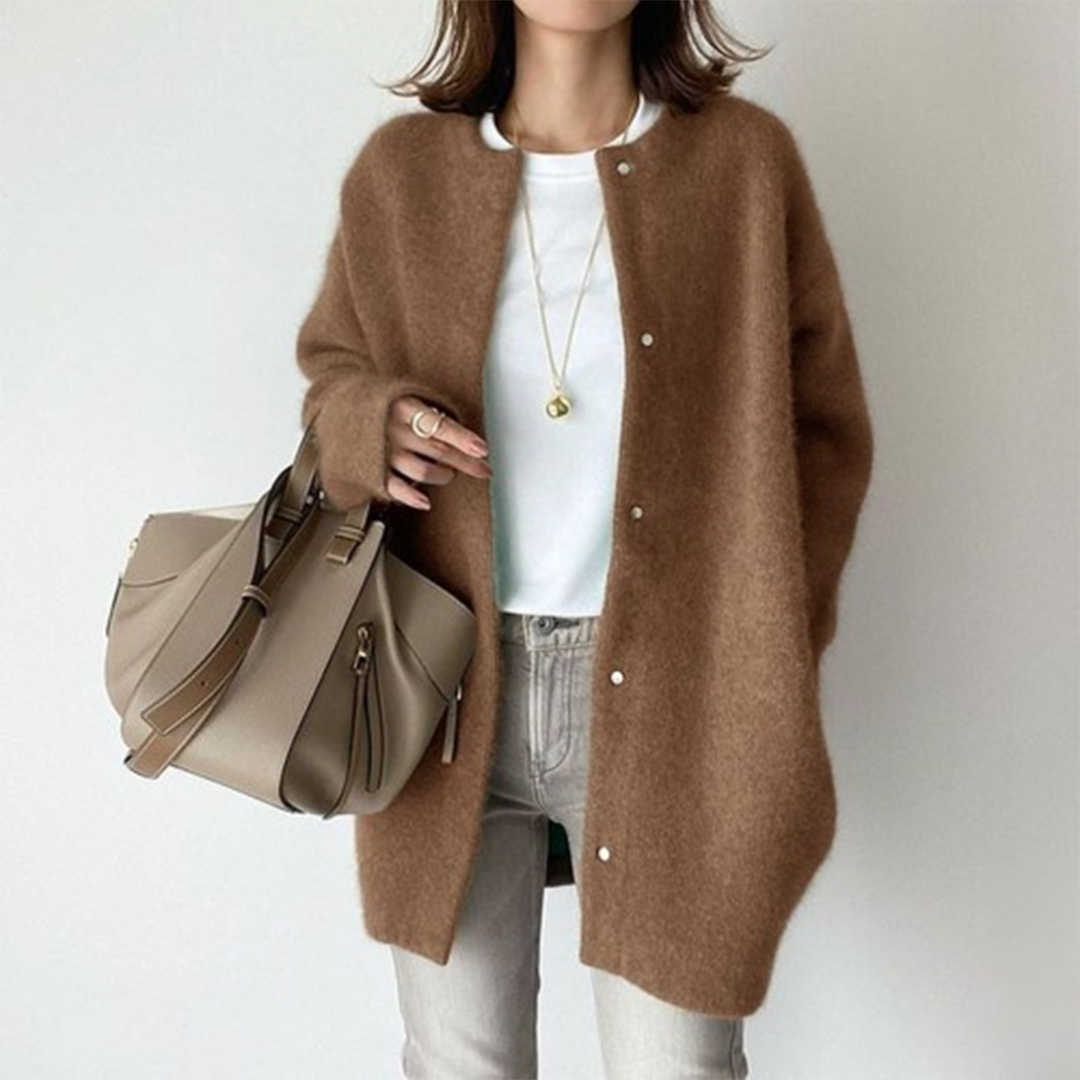 Gemütliche Damenjacke mit Knopfverschluss und lässiger Passform - J&B - 6 - Annoboutique