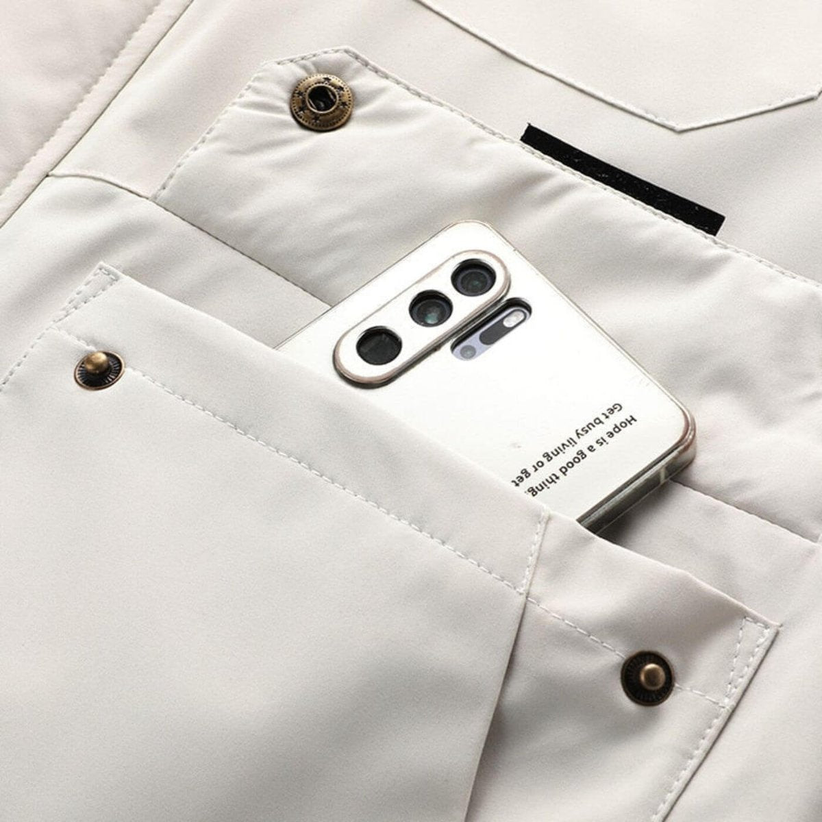 Funktionale und stylische Herrenjacke mit Kapuze - Wasserdicht von J&B - 8 - Annoboutique