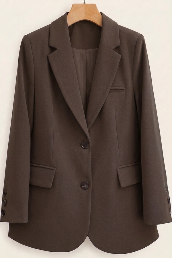 Stilvoller Damenblazer mit klassischem Zweiknopfdesign und praktischen Taschen - J&B - 1 - Annoboutique