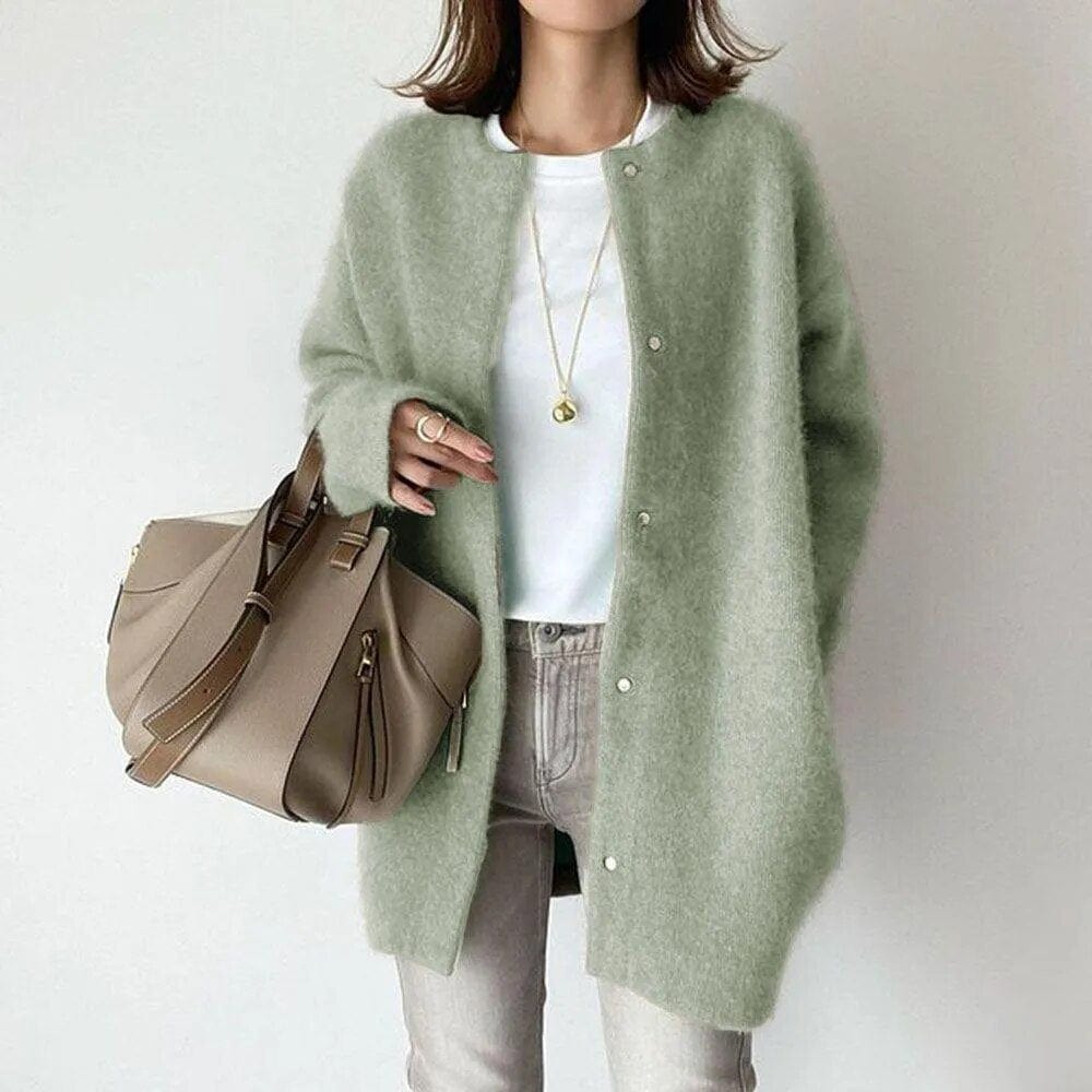 Clara – Damen-Strickjacke mit Minimalistischem Design