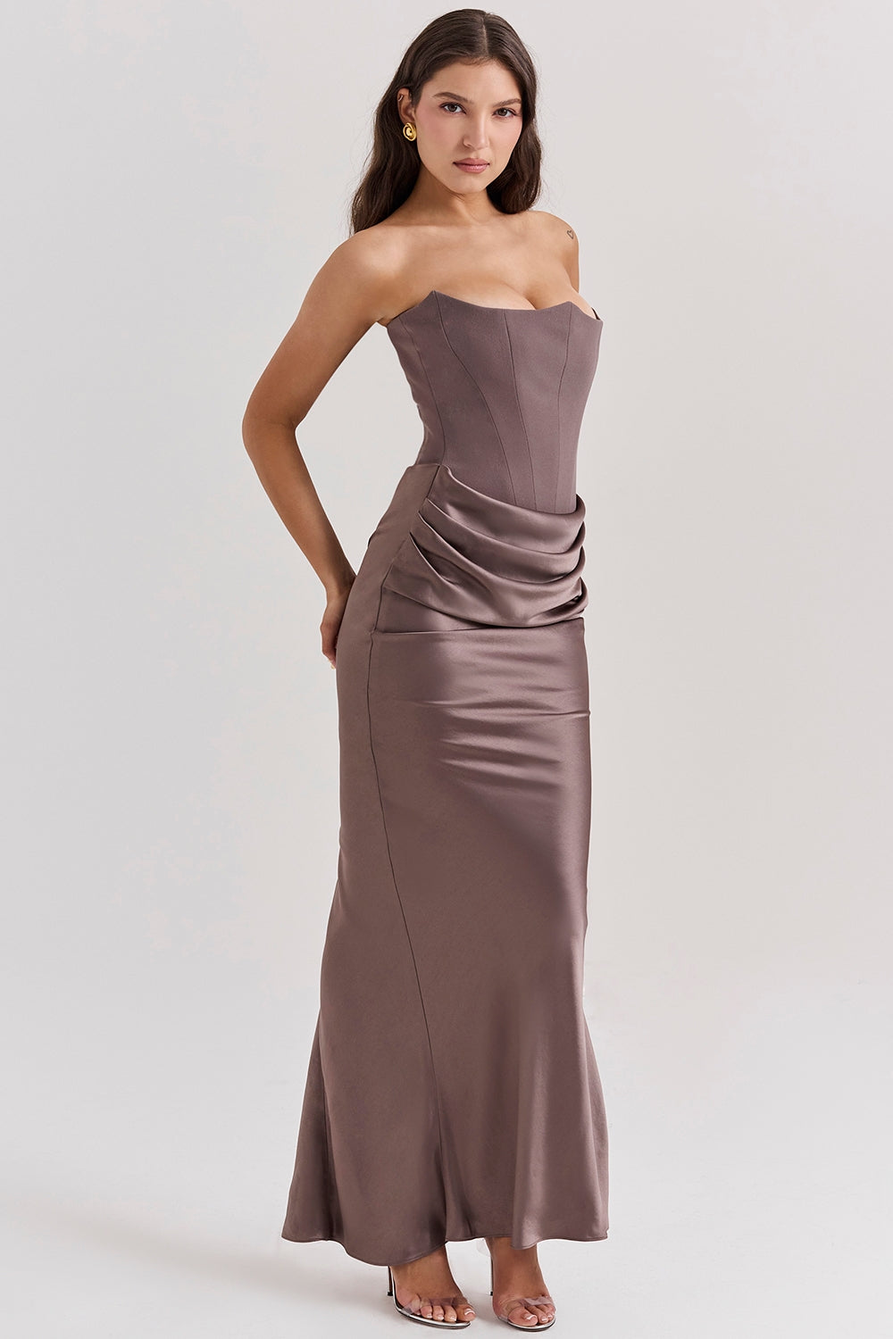 Clara – Elegantes trägerloses Damen Maxikleid