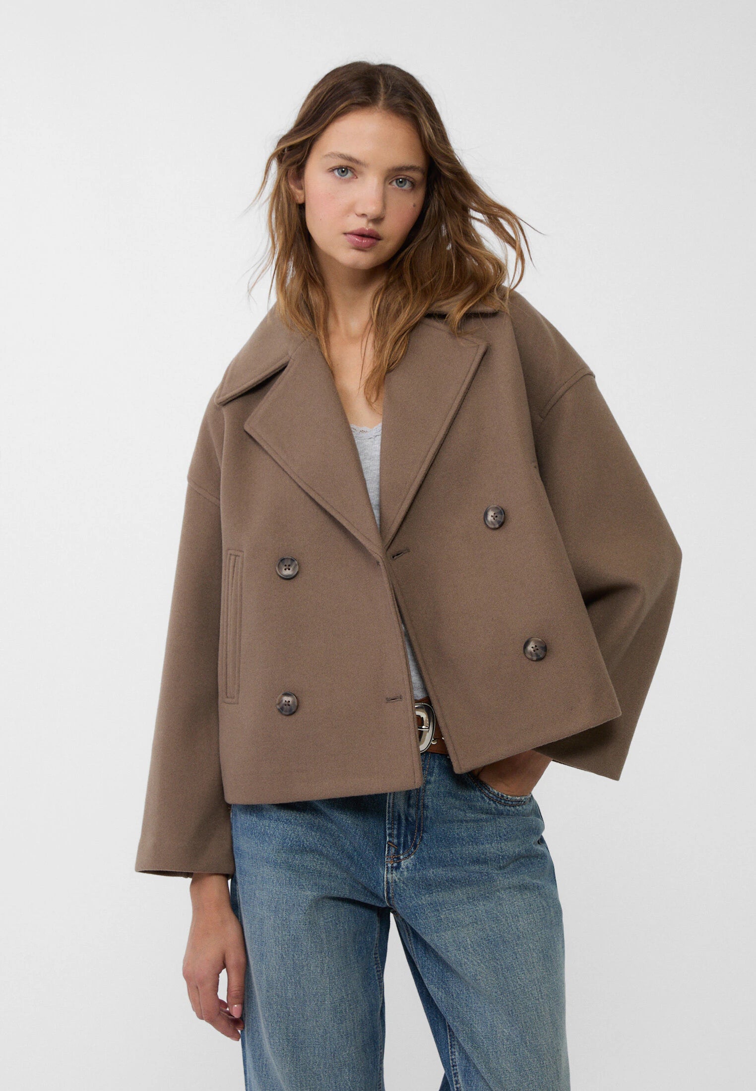 Clara – Damen Kurzmantel mit Doppelknopfleiste und Oversize-Schnitt