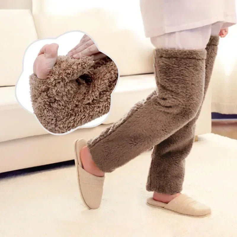 Clara – Flauschige Overknee-Haussocken für Damen