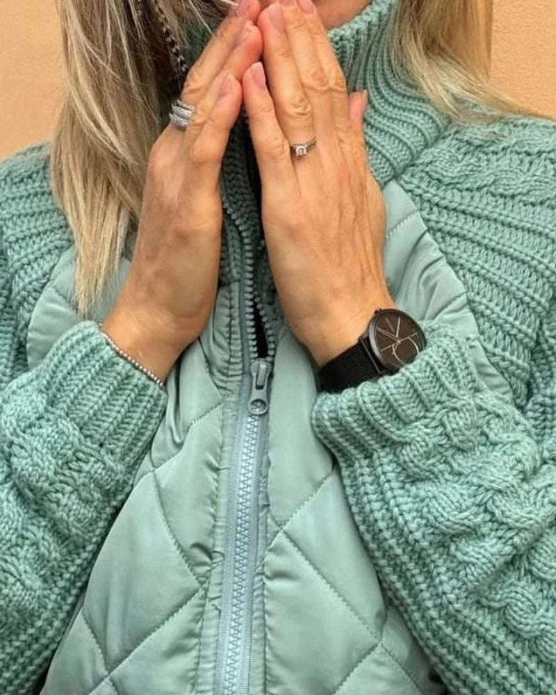 Damen Steppjacke mit hohem Kragen und Strickärmeln | A&B - 7 - Annoboutique